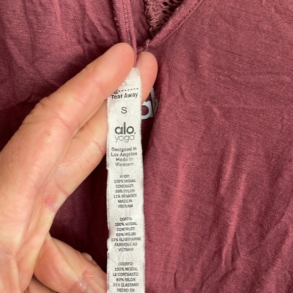 ALO Women's Mauve Sleeveless Top SMALL - Picture 6 of 6